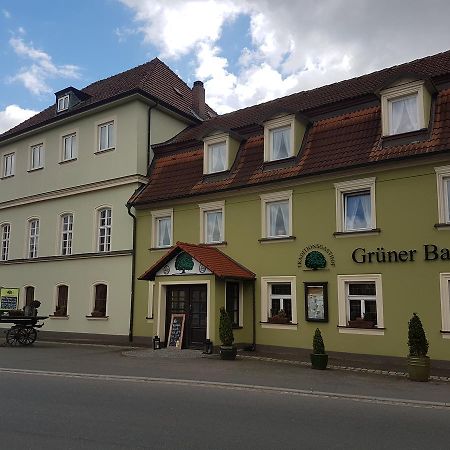 Traditionsgasthof Gruener Baum 바트 슈타펠슈타인 외부 사진