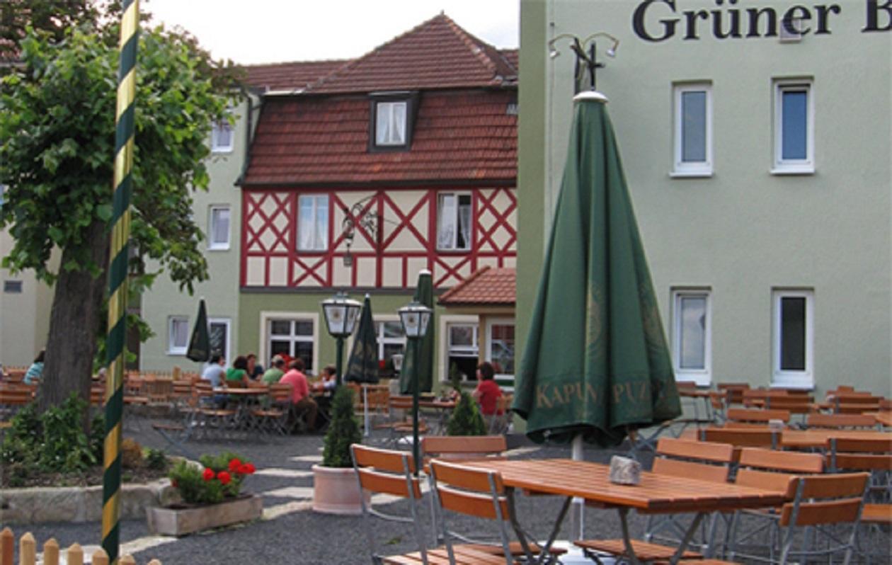 Traditionsgasthof Gruener Baum 바트 슈타펠슈타인 외부 사진